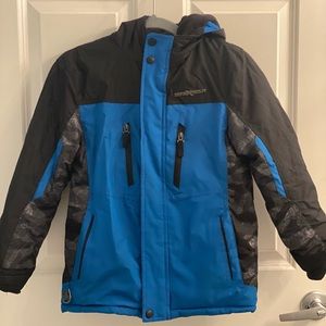 Nice Boys sz 7-8 winter coat , gently used,